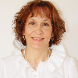 Dr. Radó Eszter - Pszichológus, Pszichoterapeuta