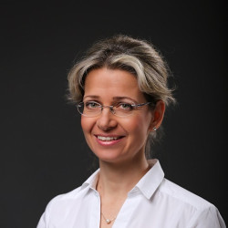 Dr. Bordán Éva - Reumatológus