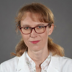 Dr. Wenczl Enikő - Bőrgyógyász, Gyermekbőrgyógyász